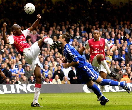  阿森纳中场大脑复苏，厄德高传射主导大胜富勒姆  